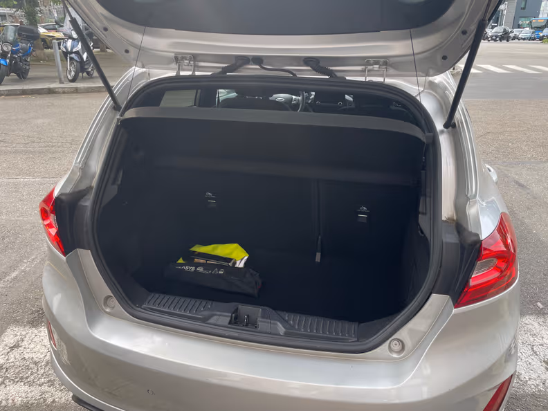 Ford Fiesta - 25