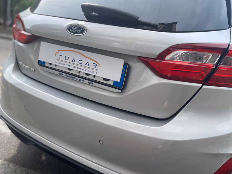 Ford Fiesta - 24