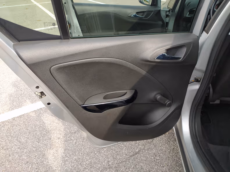 Opel Corsa - 38