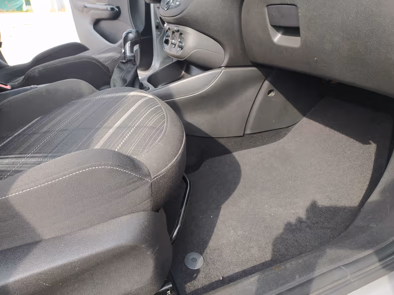 Opel Corsa - 33