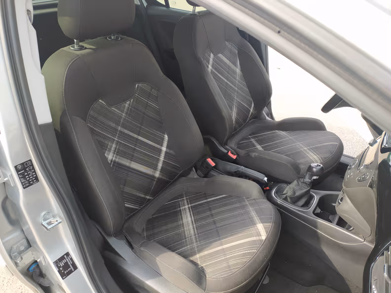 Opel Corsa - 32