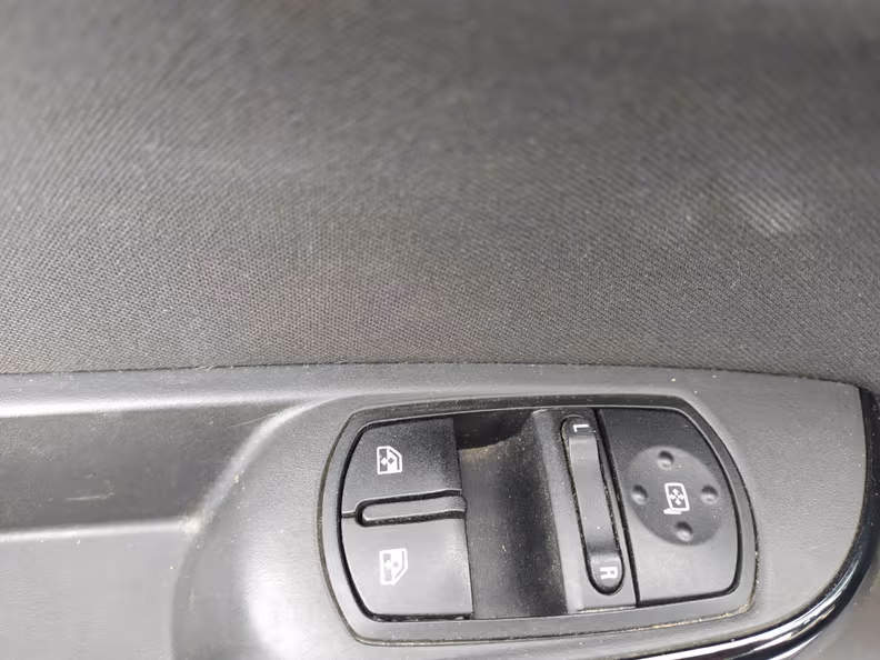 Opel Corsa - 48
