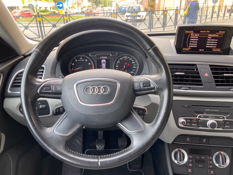 Audi Q3 - 21
