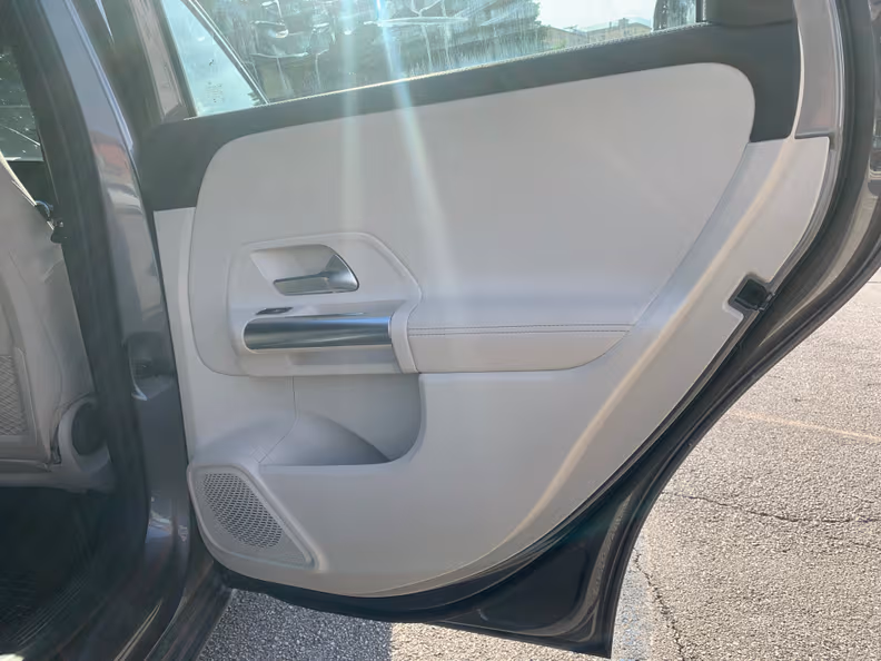 Mercedes-Benz B-Class - 32