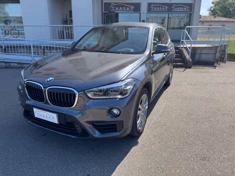 BMW X1 - 1