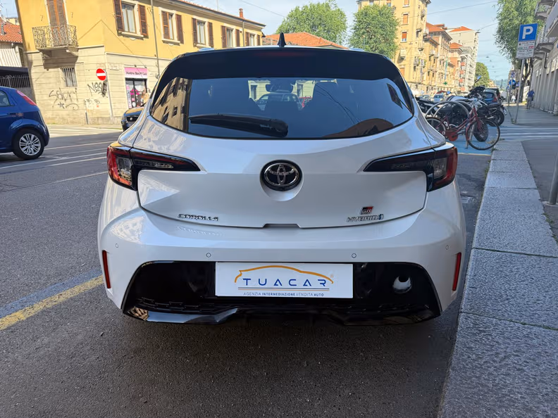 Toyota Corolla - 5