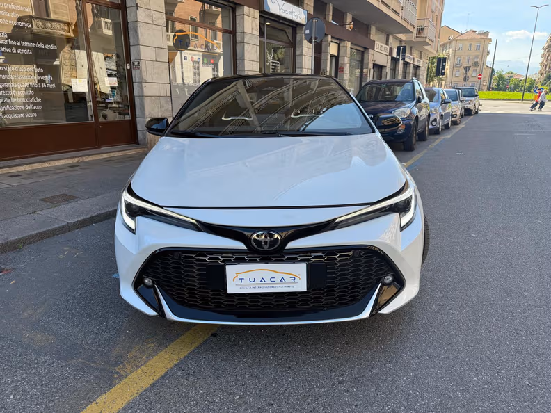 Toyota Corolla - 2