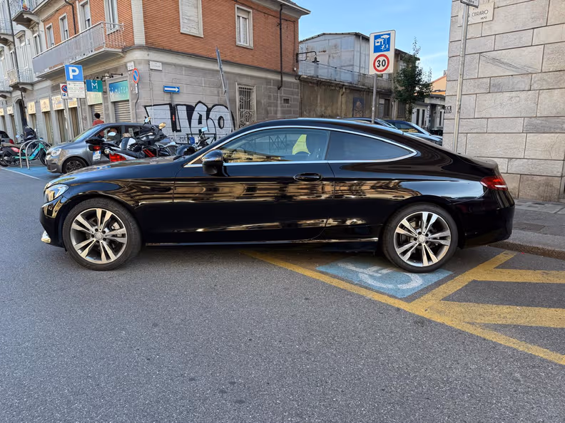 Mercedes-Benz C-Class - 4