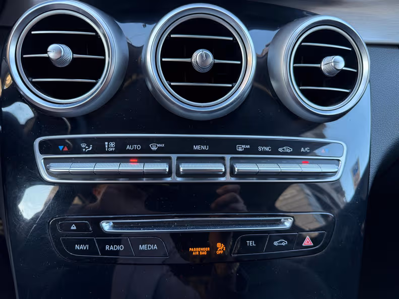 Mercedes-Benz C-Class - 20