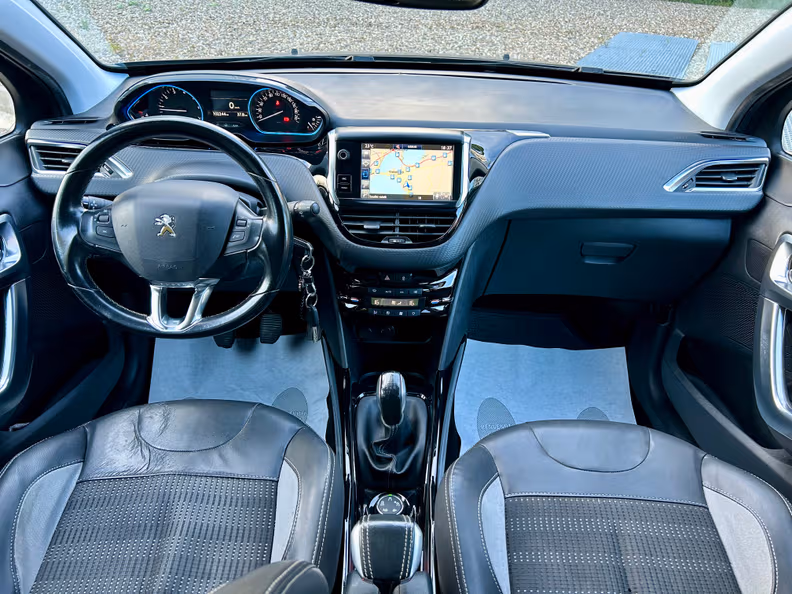 Peugeot 2008 - 14