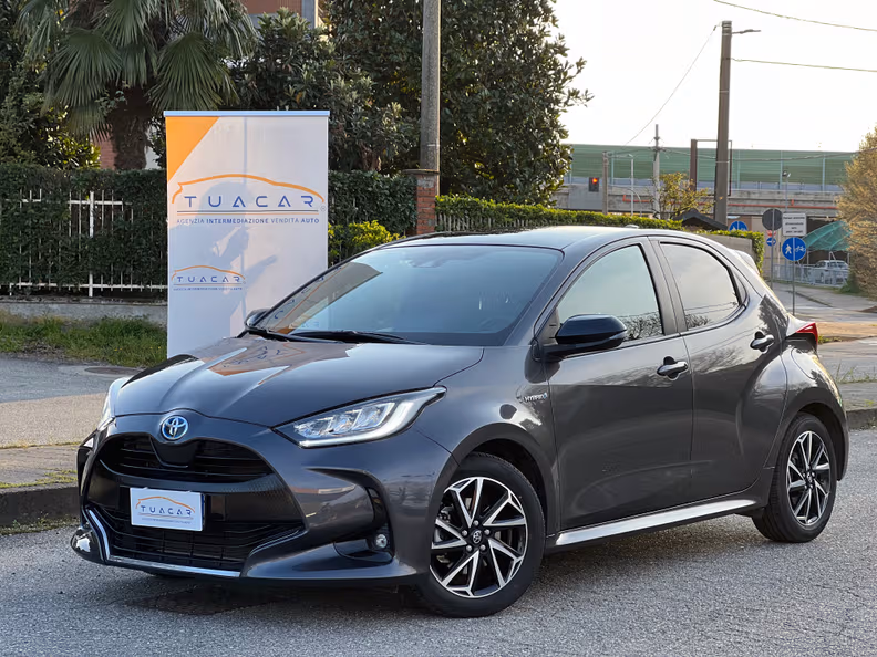 Toyota Yaris - 1
