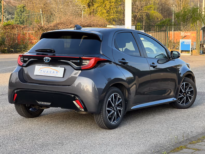 Toyota Yaris - 4