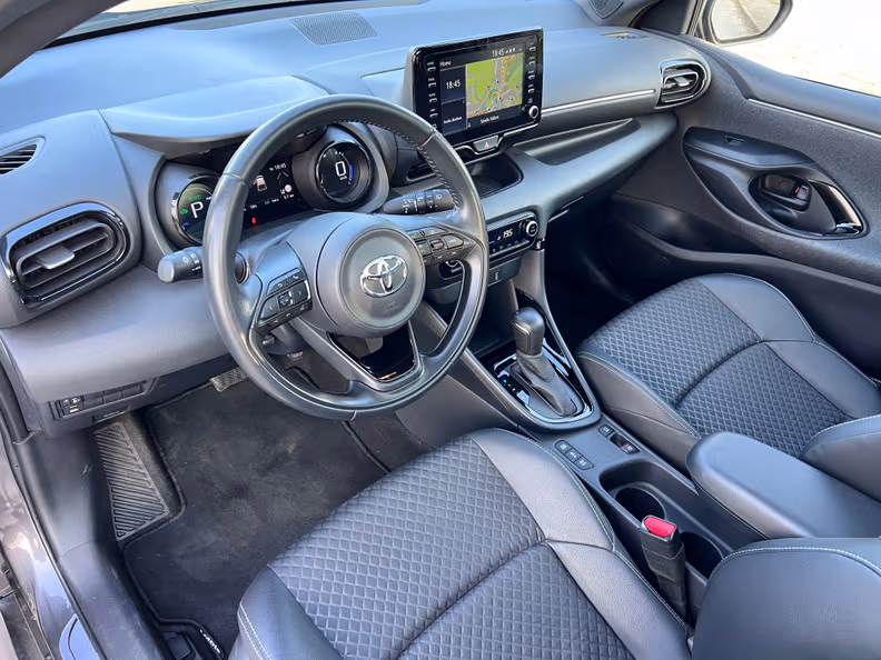 Toyota Yaris - 8