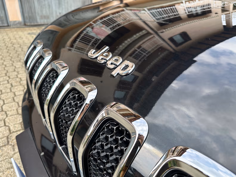 Jeep Cherokee - 17