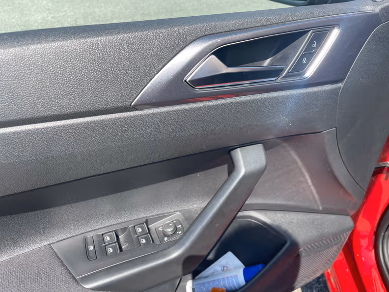 Volkswagen Polo - 28