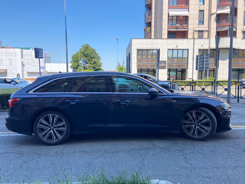 Audi A6 - 24