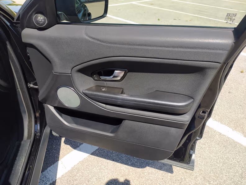Land Rover Range Rover Evoque - 34