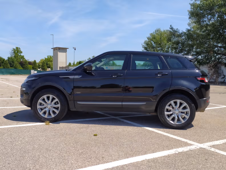 Land Rover Range Rover Evoque - 20