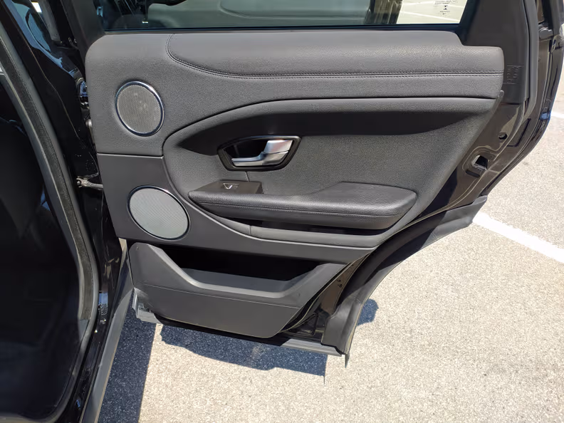 Land Rover Range Rover Evoque - 37