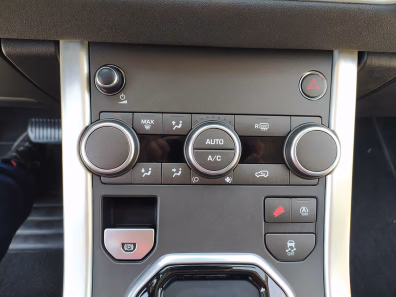Land Rover Range Rover Evoque - 56