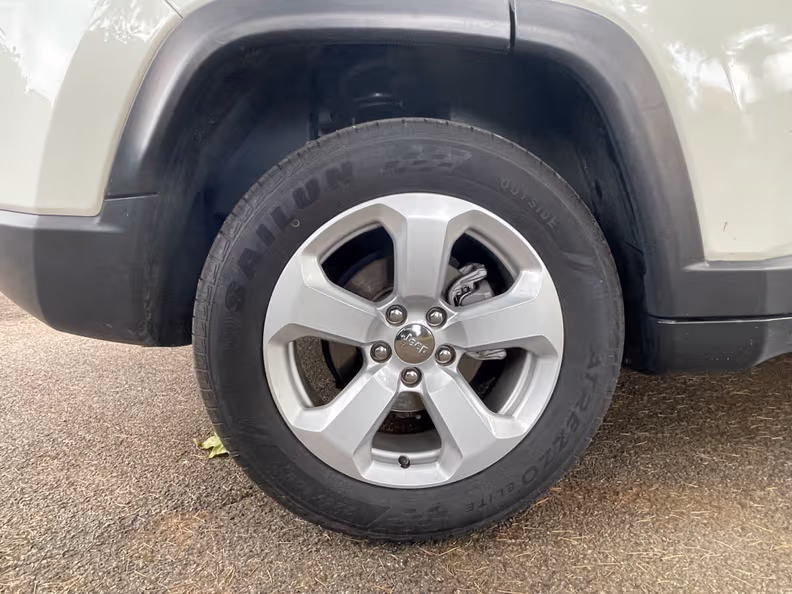 Jeep Compass - 10