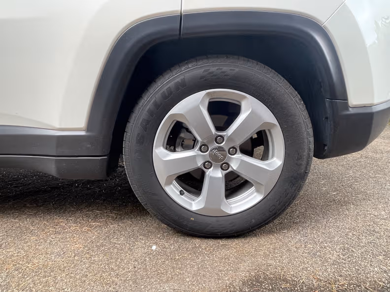 Jeep Compass - 46