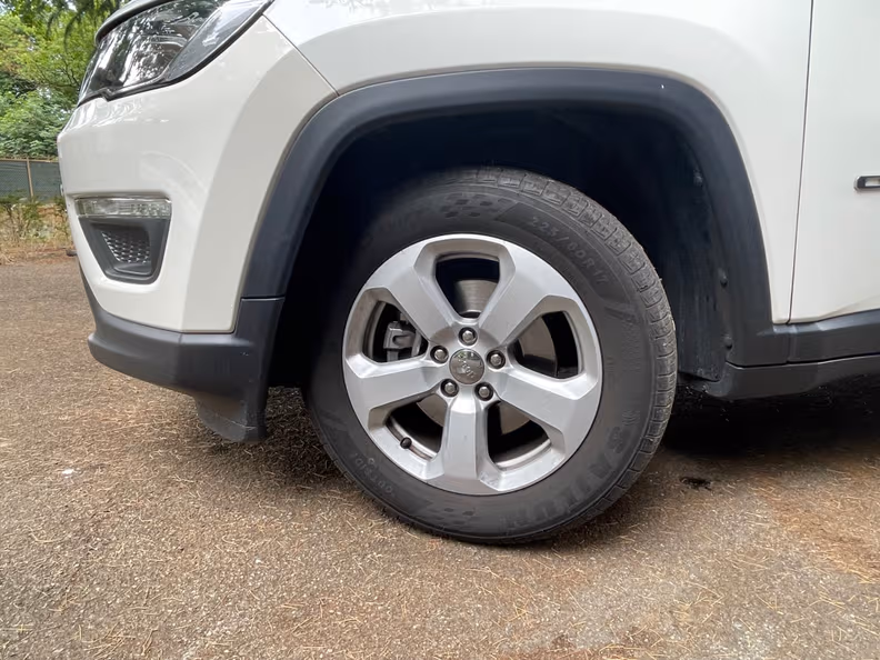 Jeep Compass - 47