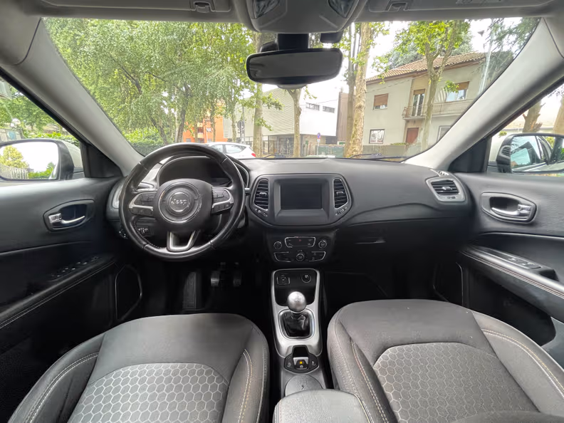 Jeep Compass - 16