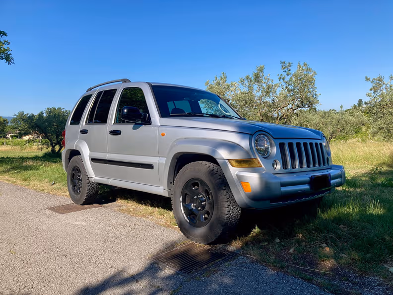 Jeep Cherokee - 2