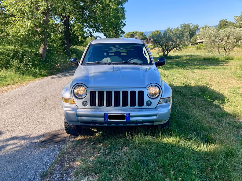 Jeep Cherokee - 5