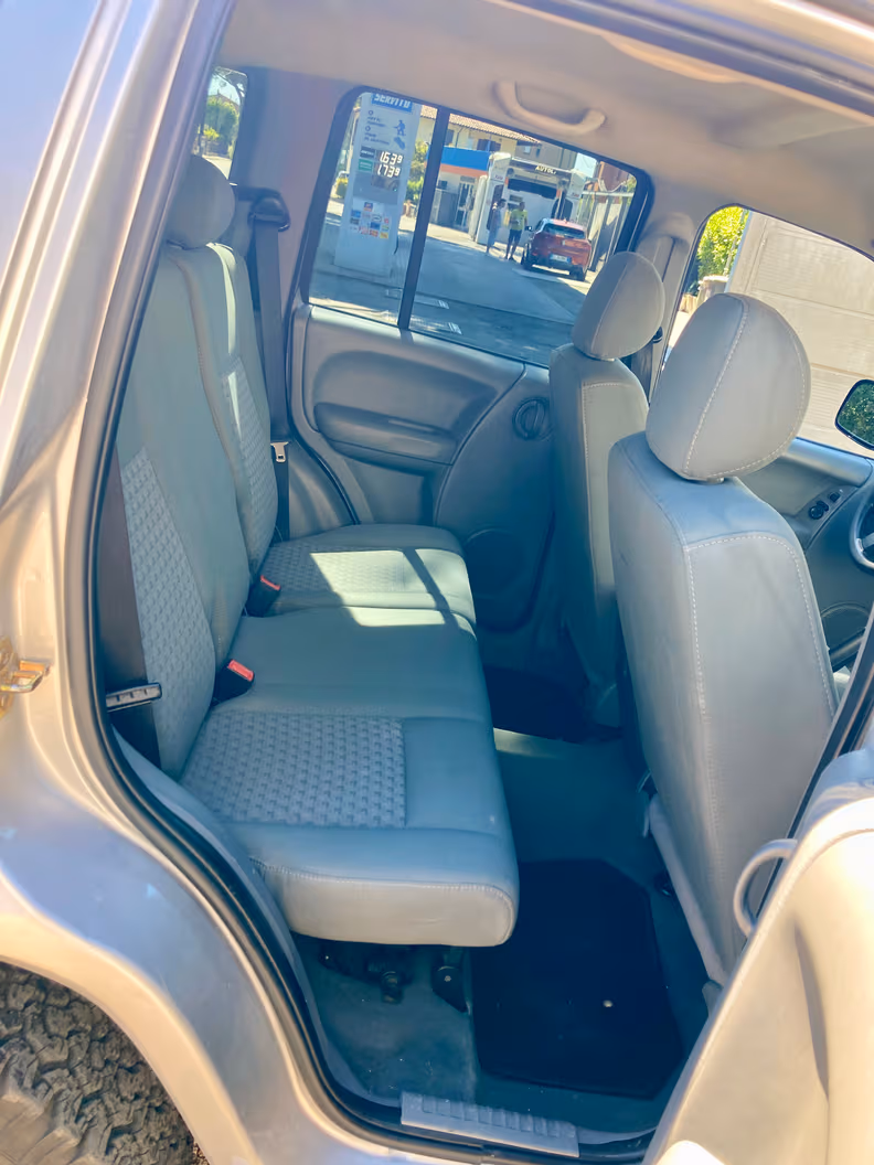 Jeep Cherokee - 28