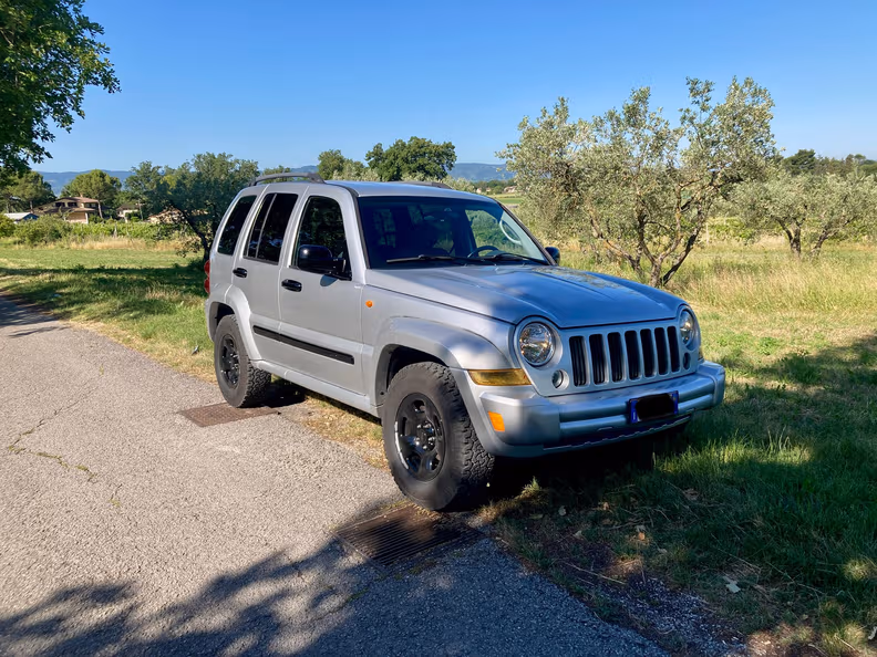 Jeep Cherokee - 6