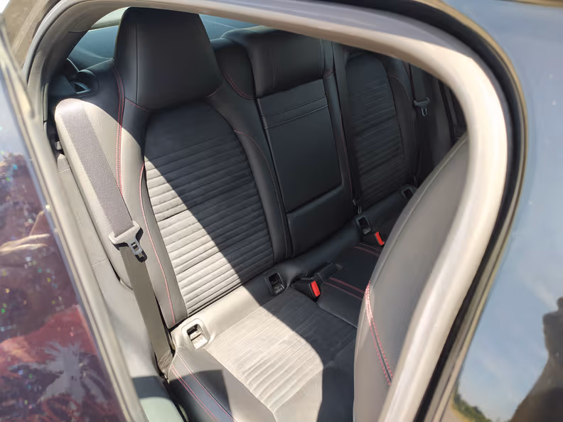 Mercedes-Benz GLA-Class - 49