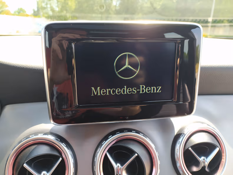 Mercedes-Benz GLA-Class - 62
