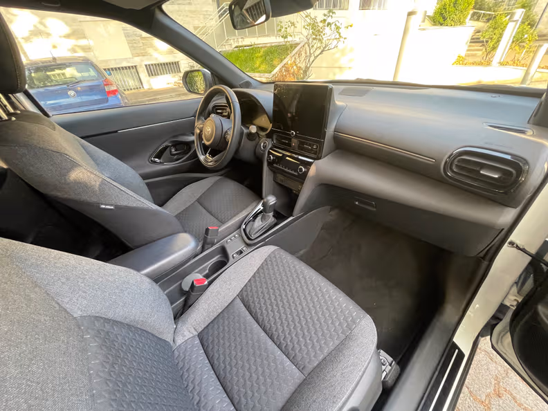Toyota Yaris Cross - 25