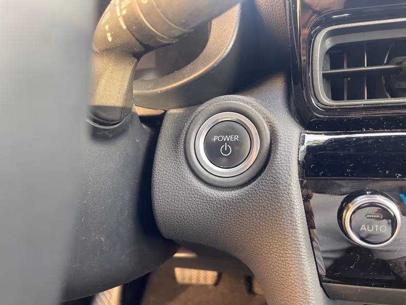 Toyota Yaris Cross - 32