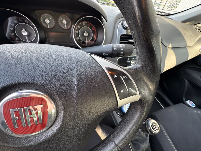 Fiat Punto - 16