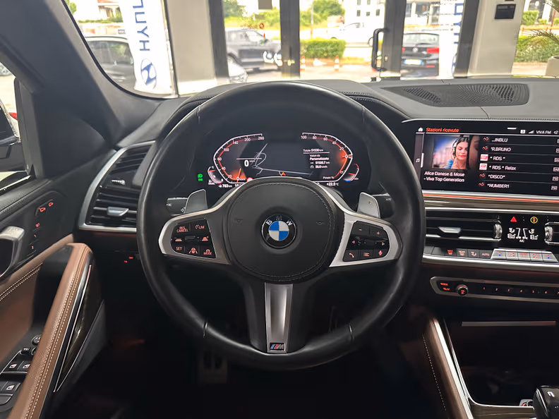 BMW X6 - 10