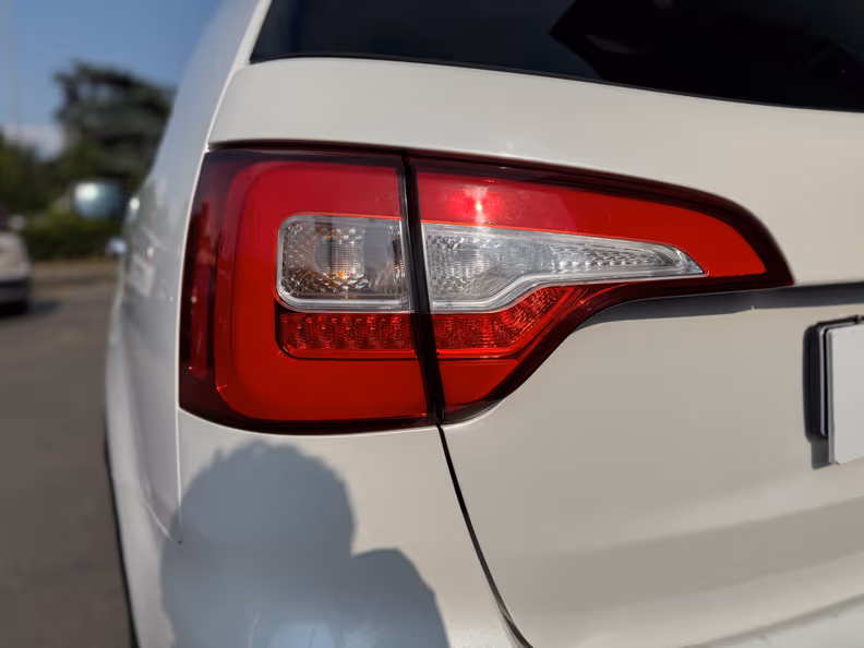 Kia Sorento - 12