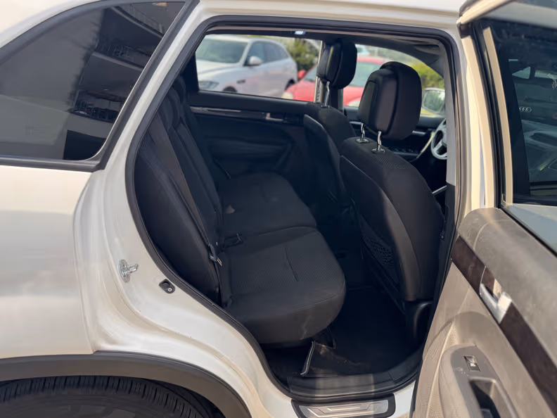 Kia Sorento - 25