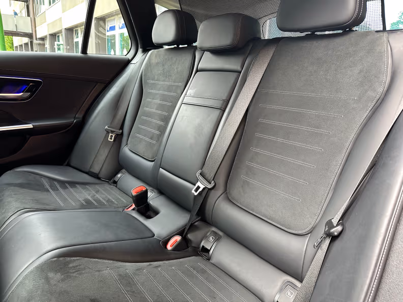 Mercedes-Benz C-Class - 15