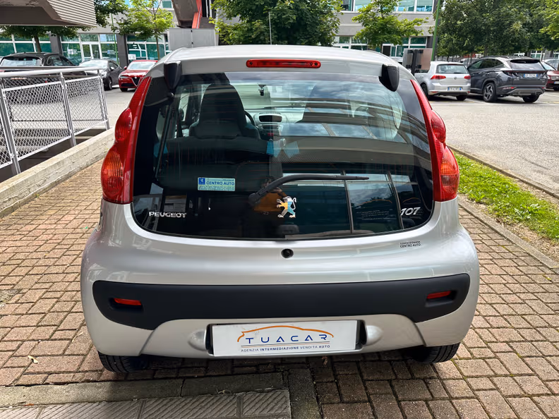 Peugeot 107 - 5