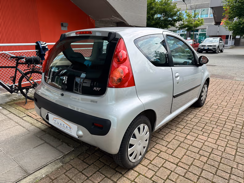 Peugeot 107 - 4
