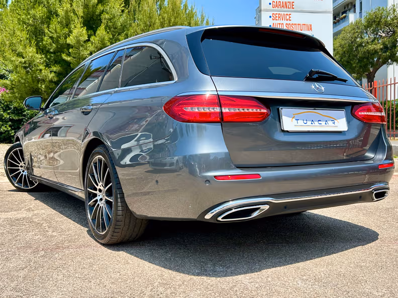 Mercedes-Benz E-Class - 7