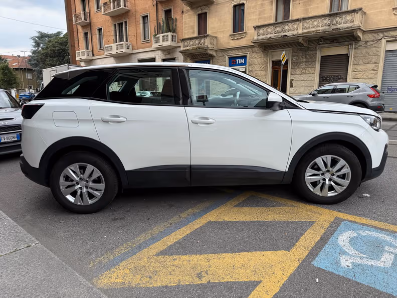 Peugeot 3008 - 8