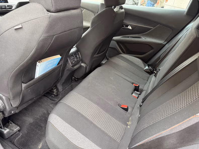 Peugeot 3008 - 22