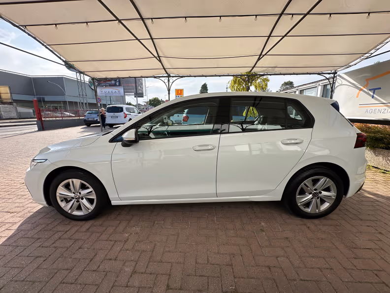 VW Golf - 33