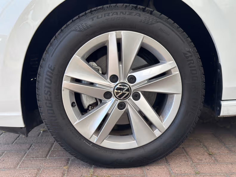 VW Golf - 26
