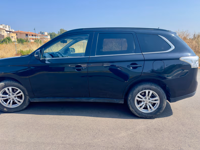 Mitsubishi Outlander - 6