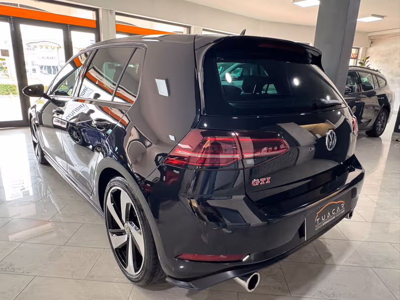 VW Golf - 7